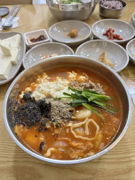 Na Sangmyeong Gangneung Chodang Sundubu