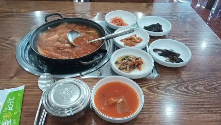Omogari Kimchi Jjigae Geoje Jangpyeong Branch