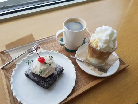 Cafe Ome