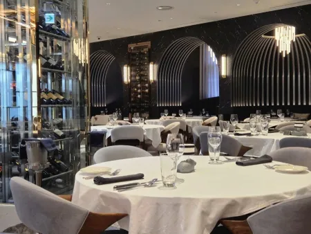 Morton's The Steakhouse Korea