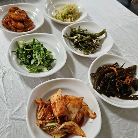 옥이네 한식전문