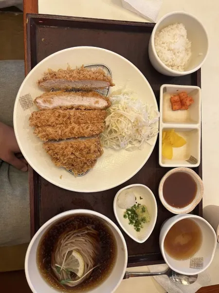 Oreno Katsu Daehakro Branch