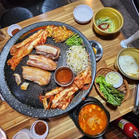 Daewang Sotttukkeong Saengsamgyeop