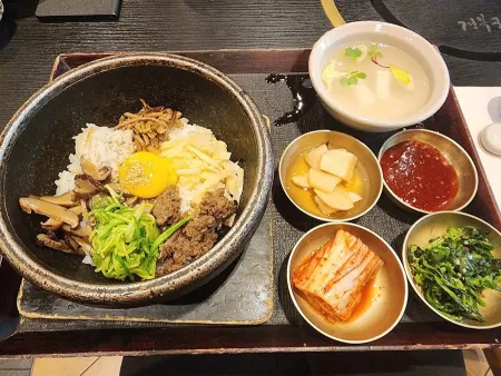 Gyeongbokgung Bulgogi Konkuk University Branch