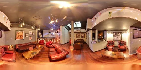 Trapeze Bar | Old Street
