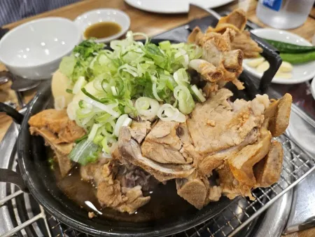Wonjo Gamjatang Ilmijip Yeouido