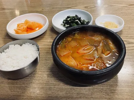 벙글벙글식당 경북대병원점