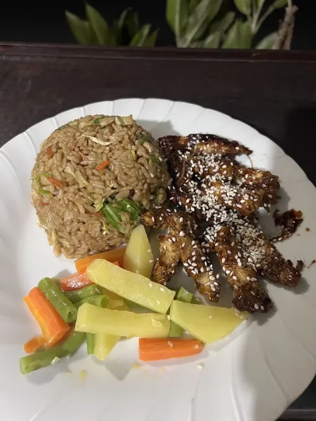 Warung Makan DETAMI (Local Food)