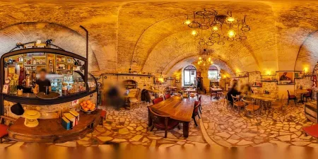 Arch Bistro