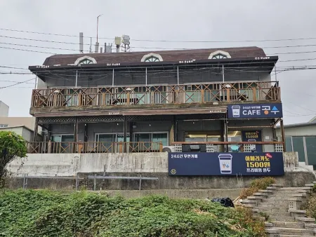 송정로뎀나무펜션