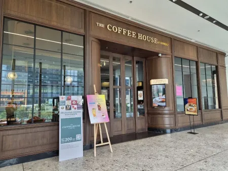 The Coffee House by DoiTung