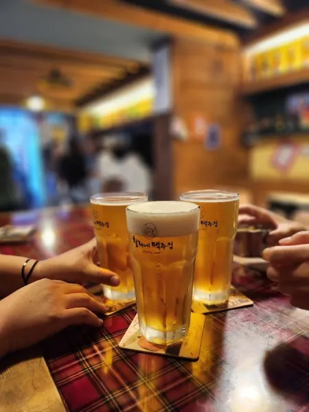 Charlie's Beer House