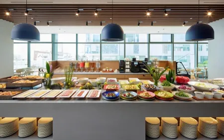 L7 Haeundae Buffet Floating