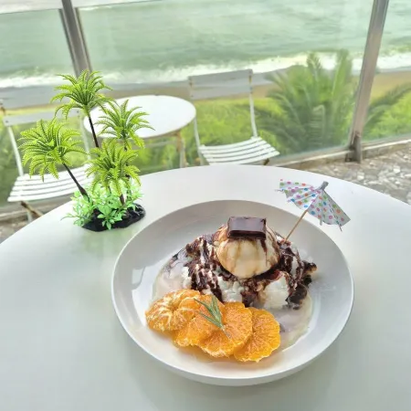 Hawaiian Beach Cafe
