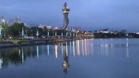 Cheongchoho Lake Park