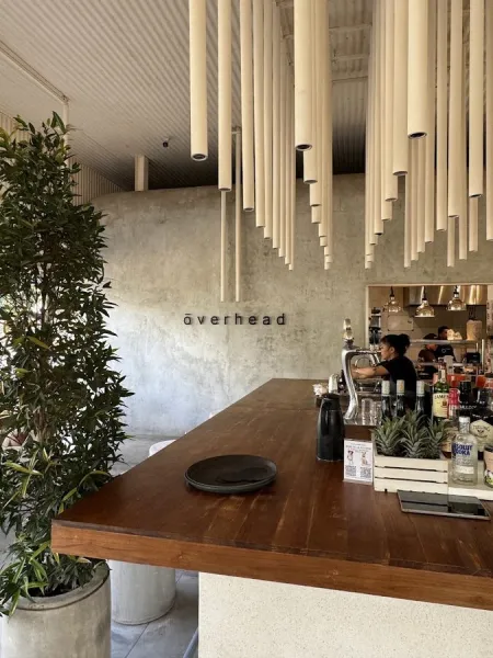 Overhead Bar, Coffee & Restaurant