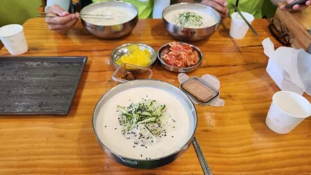 Chunhachudong Kalguksu