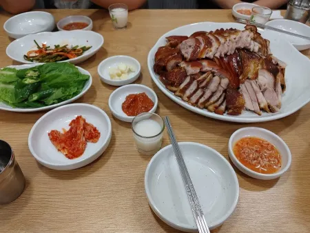 Myeongdong Ttungttungi Jokbal