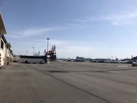 Incheon Inner Port Pier 8 Parking Lot