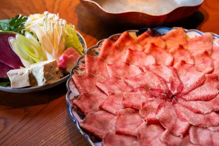 OSU YATAIMURA ( 大須屋台村)