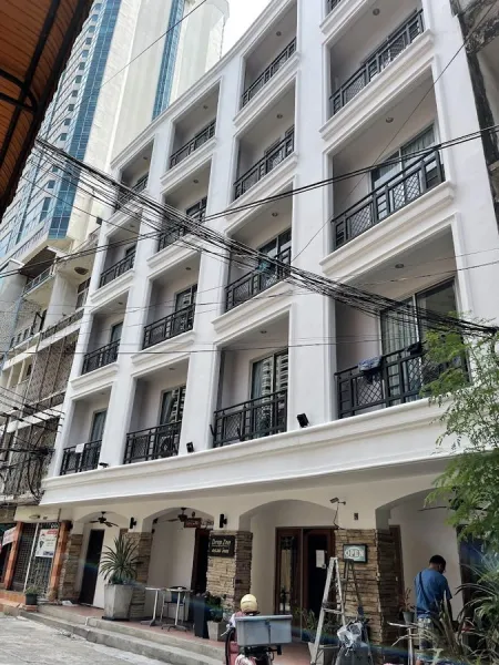 Baan Sukhumvit Inn Soi 18