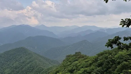 月岳山