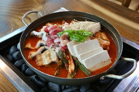 Bucheon Mongdol Sutbul Jangeo