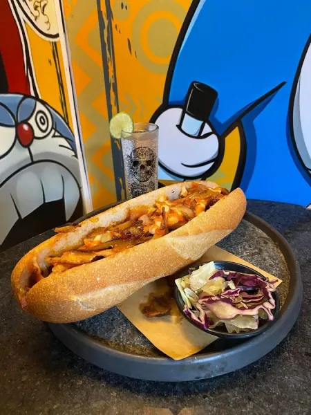 DAUTAU Street PUB & Vietnamese Banh Mi