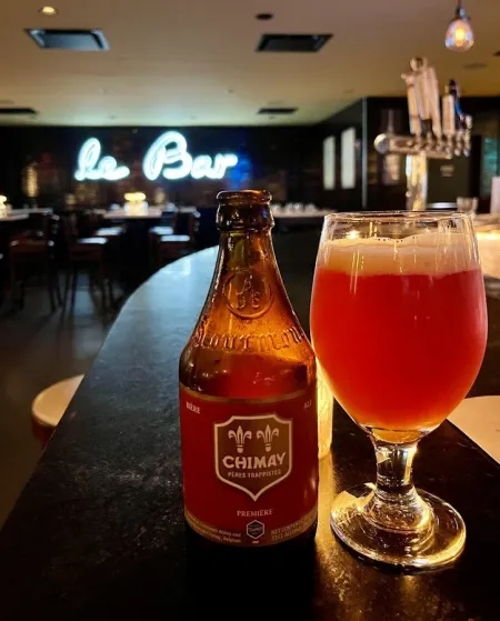 Le Bar