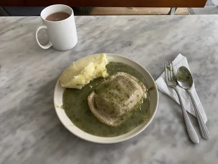 F Cooke Pie & Mash Hoxton