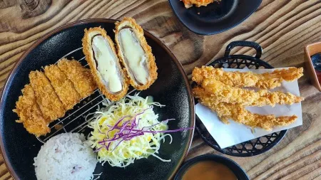 Gongseol Tongkeun Udon & Donkatsu