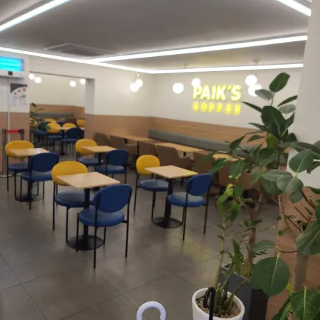 Paik's Coffee Daejeon Jungni Furniture Street Branch
