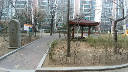 Yeonji Park