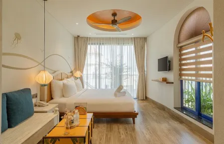 Seahorse Natalie Da Nang Hotel By Sujet of Haviland