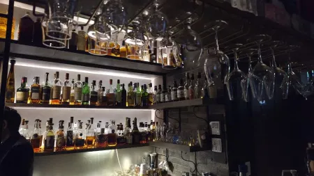 隠れ家バー・カラオケバー Bar Mini Motto 秋葉原店