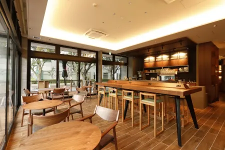 33 CAFÉ GREEN