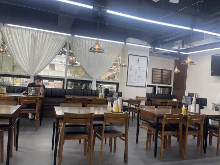 Jangsan Milmyeon Gwangalli Jikyeong Branch