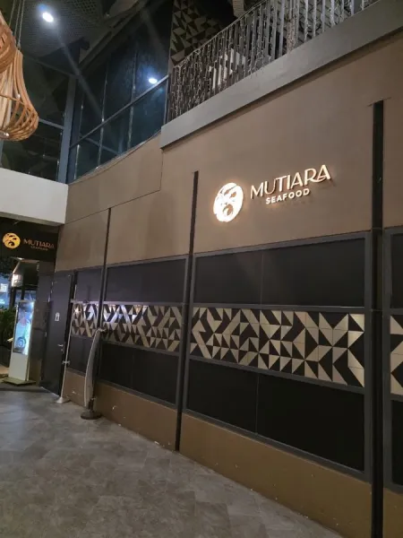 Mutiara Seafood by JUMBO Group