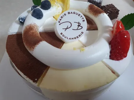 Paris Baguette Beomeosa Station Branch