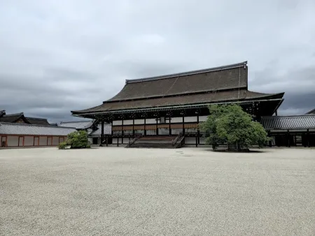 Shishin-den (Ceremonial Palace)