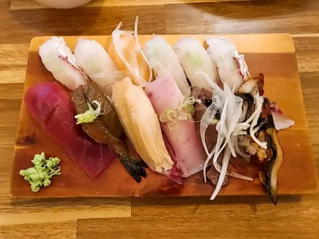 Inu Sushi