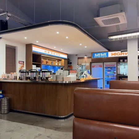 ハイウェイソウル 江南新論峴店