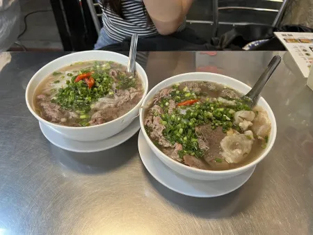 Pho Hoang Viet