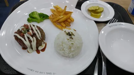 Tayo Kids Cafe Daejeon Dunsan Branch