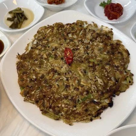 Byeonsan Myeongin Bajirak Juk