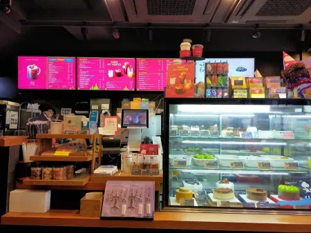 투썸플레이스 춘천명동점