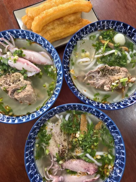Bánh Canh Cá Bã Trầu - Mực Câu ( Nhi )
