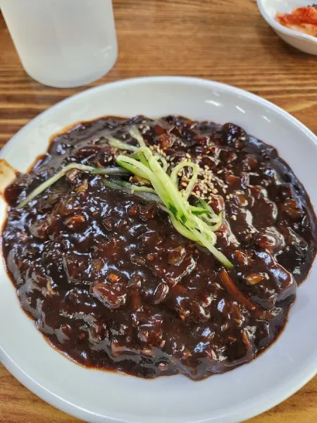 Jeongtong Son Jjajang