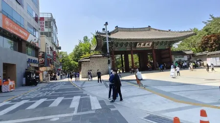 Sejong-daero Saram Supgil