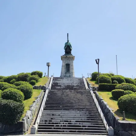 Higashi Park